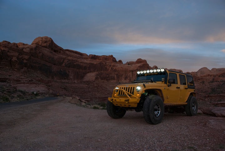 07-18 Jeep JK 50" 8-Light Curved LED Light Bar System - 160W Combo Beam - KC Gravity Pro6