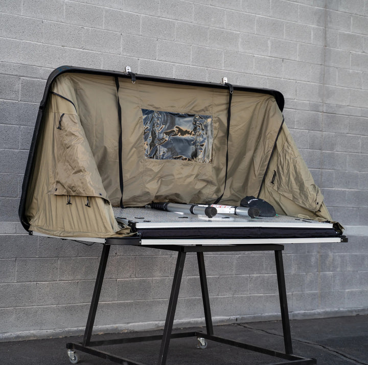 Desert Armor Soldier XL V1 - Fast Set-up Sleek Style Hard Shell Roof Top Tent