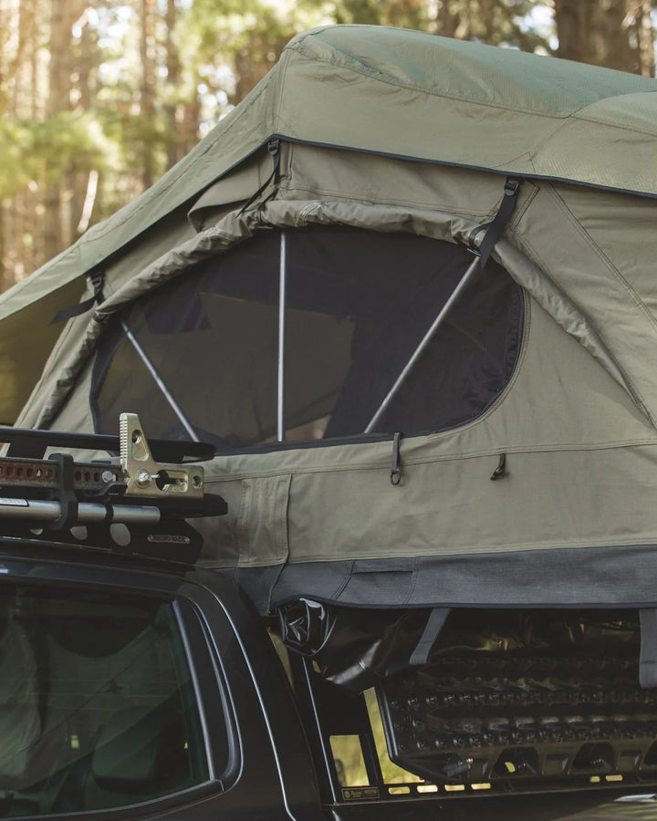 Feldon Shelter Crow's Nest - Extended - Quick Set-up Green Soft Shell Roof Top Tent