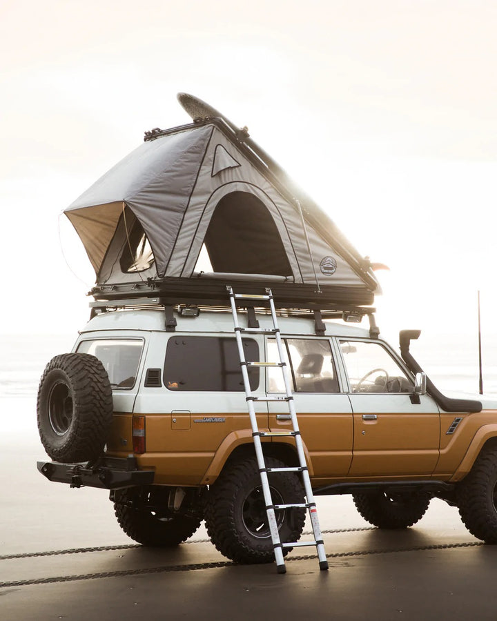 Feldon Shelter Hawk's Nest - Standard - Quick Set-up Hard Shell Roof Top Tent