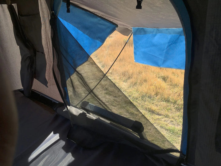 Silverwing Popup Box Black Hard Shell Roof Top Tent